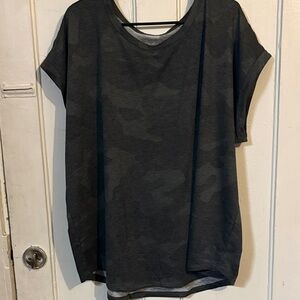 Maurices Black Camo Short Sleeve Tee